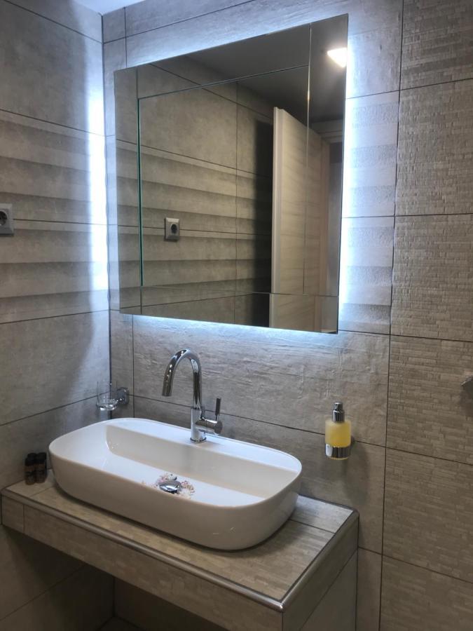 Avra Comfort Rooms - Family Nea Poteidaia Zewnętrze zdjęcie