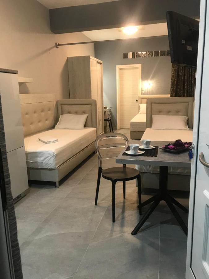 Avra Comfort Rooms - Family Nea Poteidaia Zewnętrze zdjęcie
