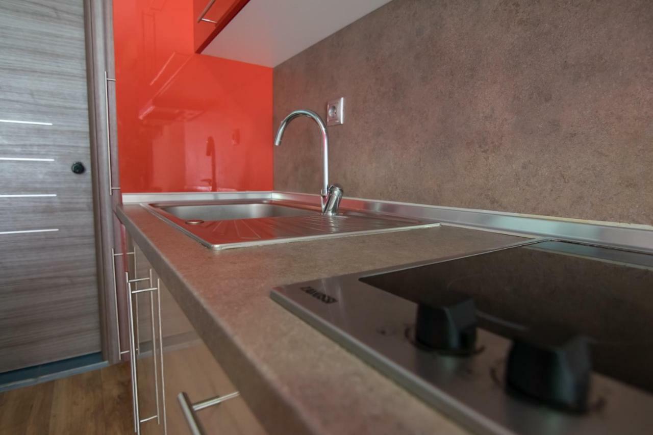 Avra Comfort Rooms - Family Nea Poteidaia Zewnętrze zdjęcie