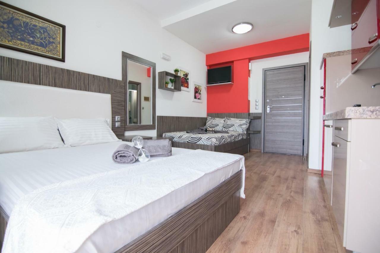 Avra Comfort Rooms - Family Nea Poteidaia Zewnętrze zdjęcie